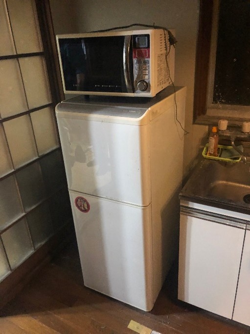 冷蔵庫前 冷蔵庫前